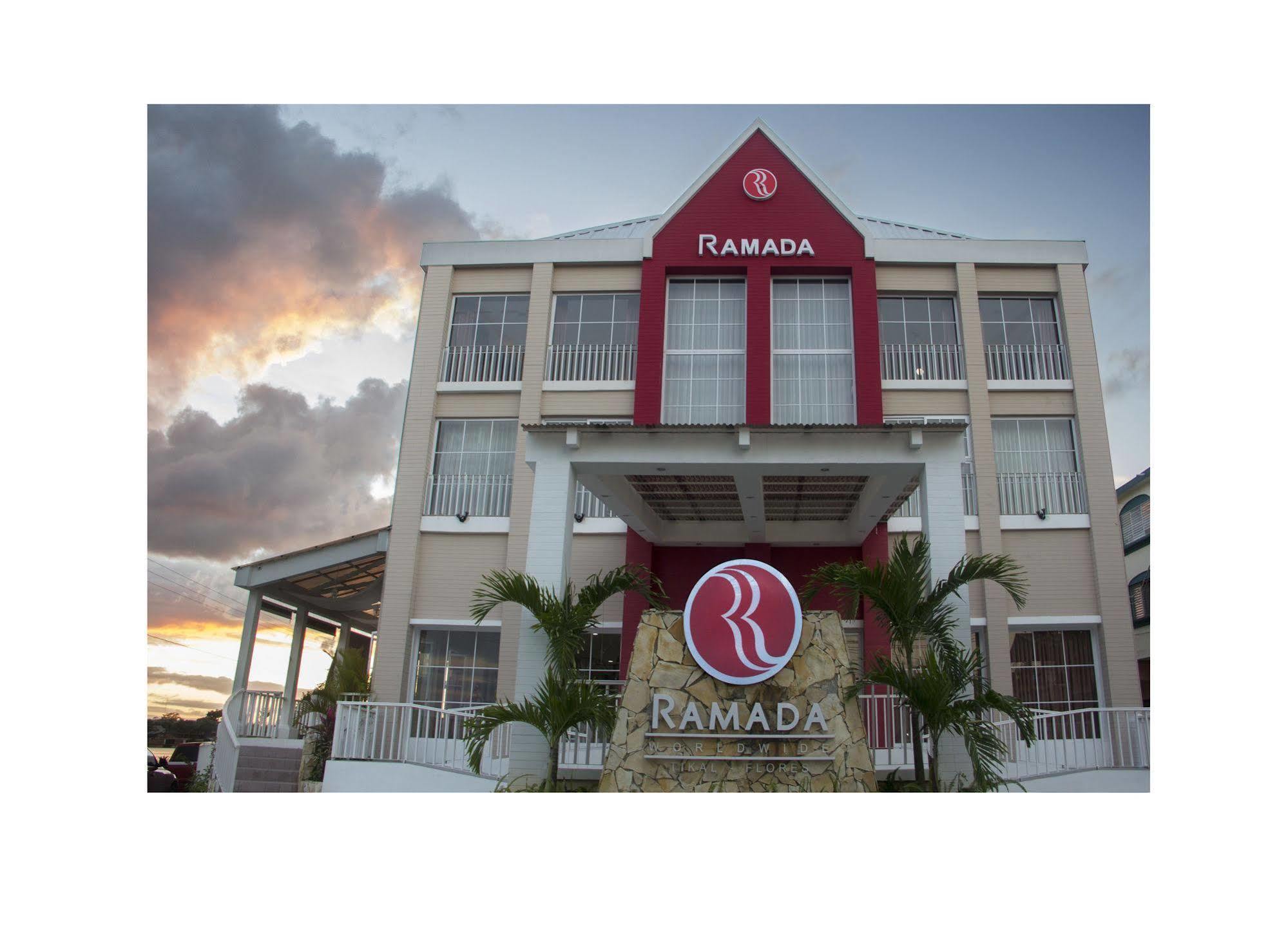 Ramada Tikal Isla De Flores Hotel Esterno foto